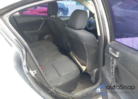 2013 Mazda Mazda3 I Sv z USA, uszkodzony, nr VIN JM1BL1TGXD1729153